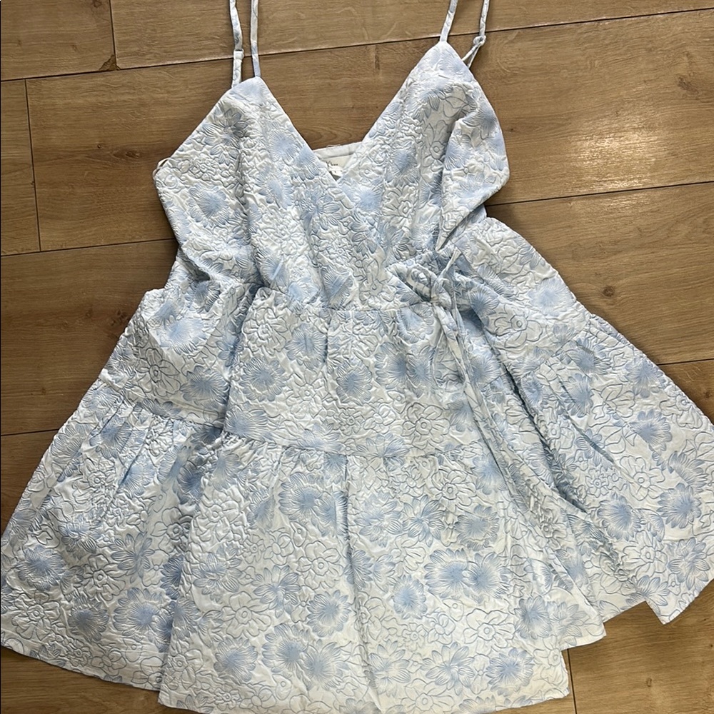 Elegant Blue Floral Mini Dress